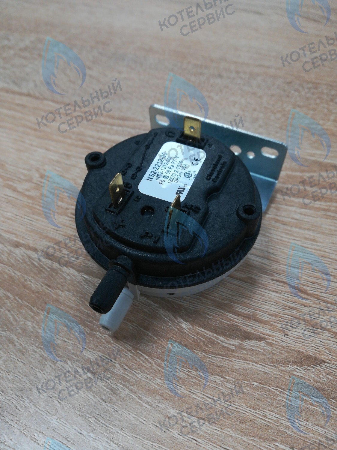 104045/117189 Прессостат с креплением, 59 Па, Cliveland Contr.  Лемакс Prime LEMAX в Орле