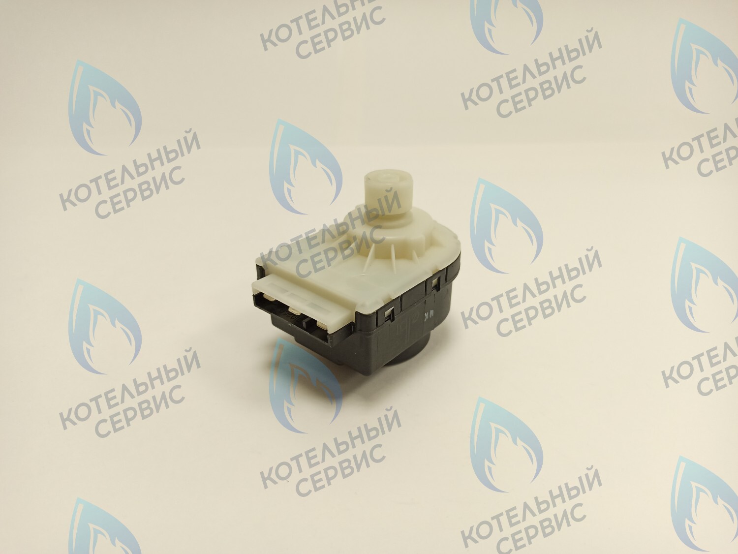 GM002 Сервопривод (мотор) трехходового клапана ARISTON (61302483-01) 10мм 220/240v (E) BAXI (5647340, 5694580, 5694581, 200025379, YYY56945811P, YYY005694581), CHAFFOTEAUX (61302483-01) в Орле