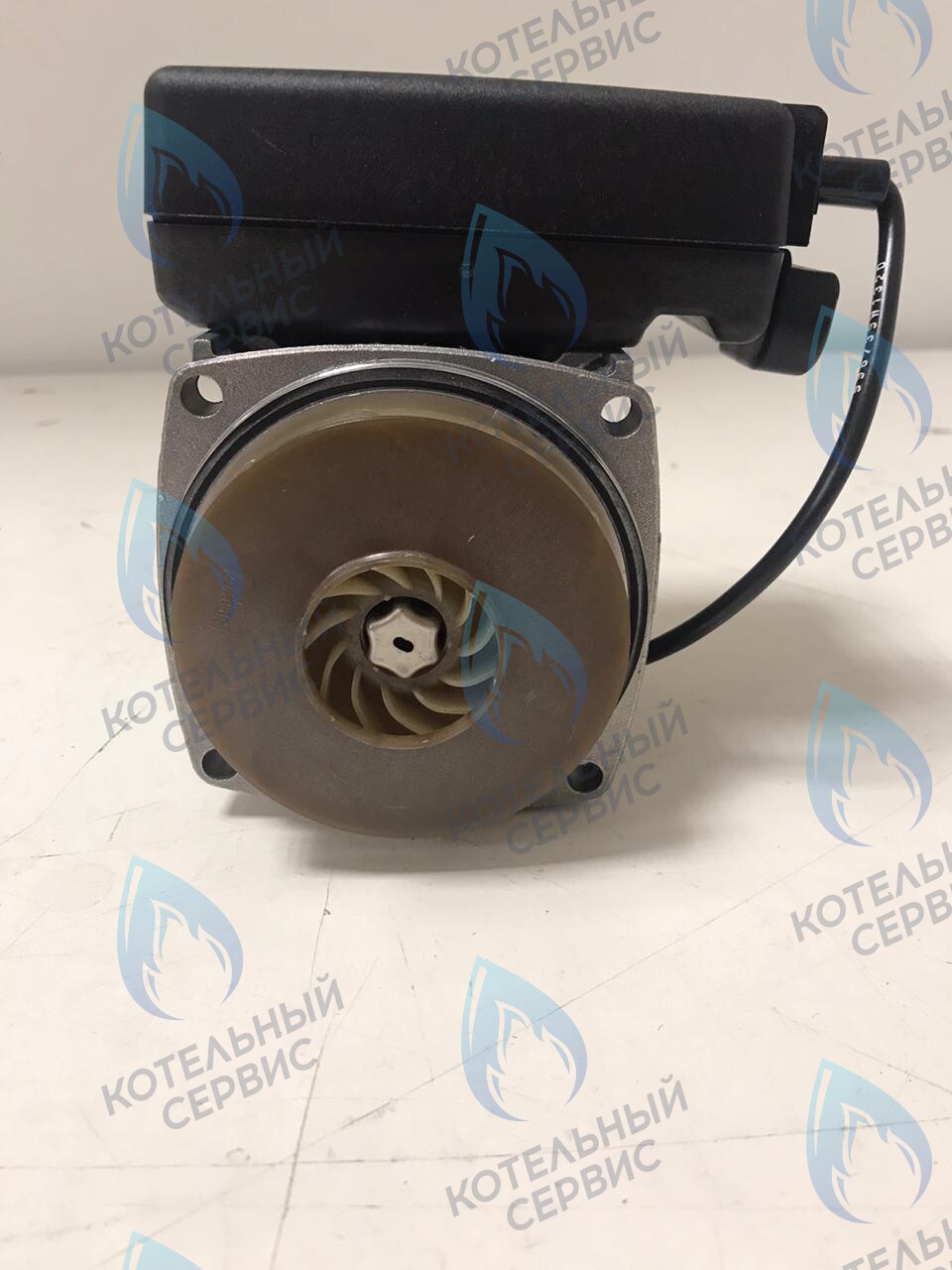 S101187 Циркуляционный насос UPER0 15-70 для конденсационного котла De Dietrich MCA 35, (против часовой стрелки) (колесо 72/30мм) в Орле