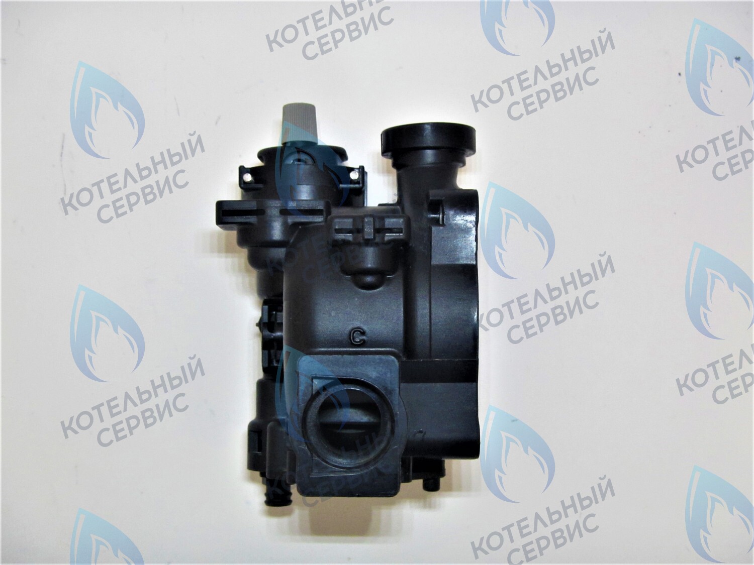 PMF01CW Улитка циркуляционного насоса (отверстие сзади, одно справа сбоку) FERROLI ARENA, DIVA под насос WILO (W21CW) в Орле