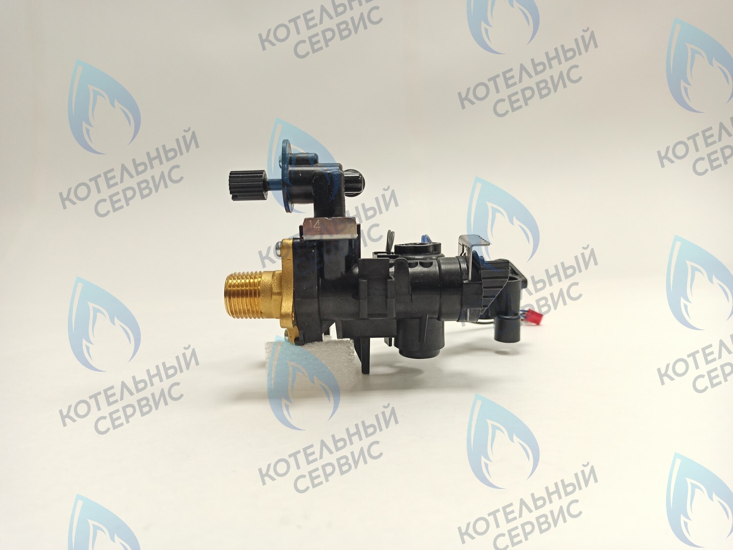 30023508A Гидроузел ГВС с датчиком протока, датчиком температуры и краном подпитки DELUXE E/C 35-40k NAVIEN в Орле