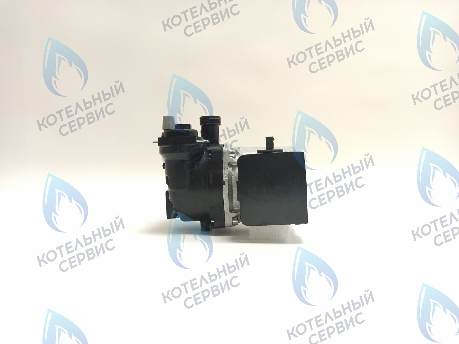 PMB60AW67-WC83BB-Комп Насос циркуляционный 12/6.7 83W BOSCH WBN2000/WBN6000, BUDERUS U072 (87186450600) в Орле