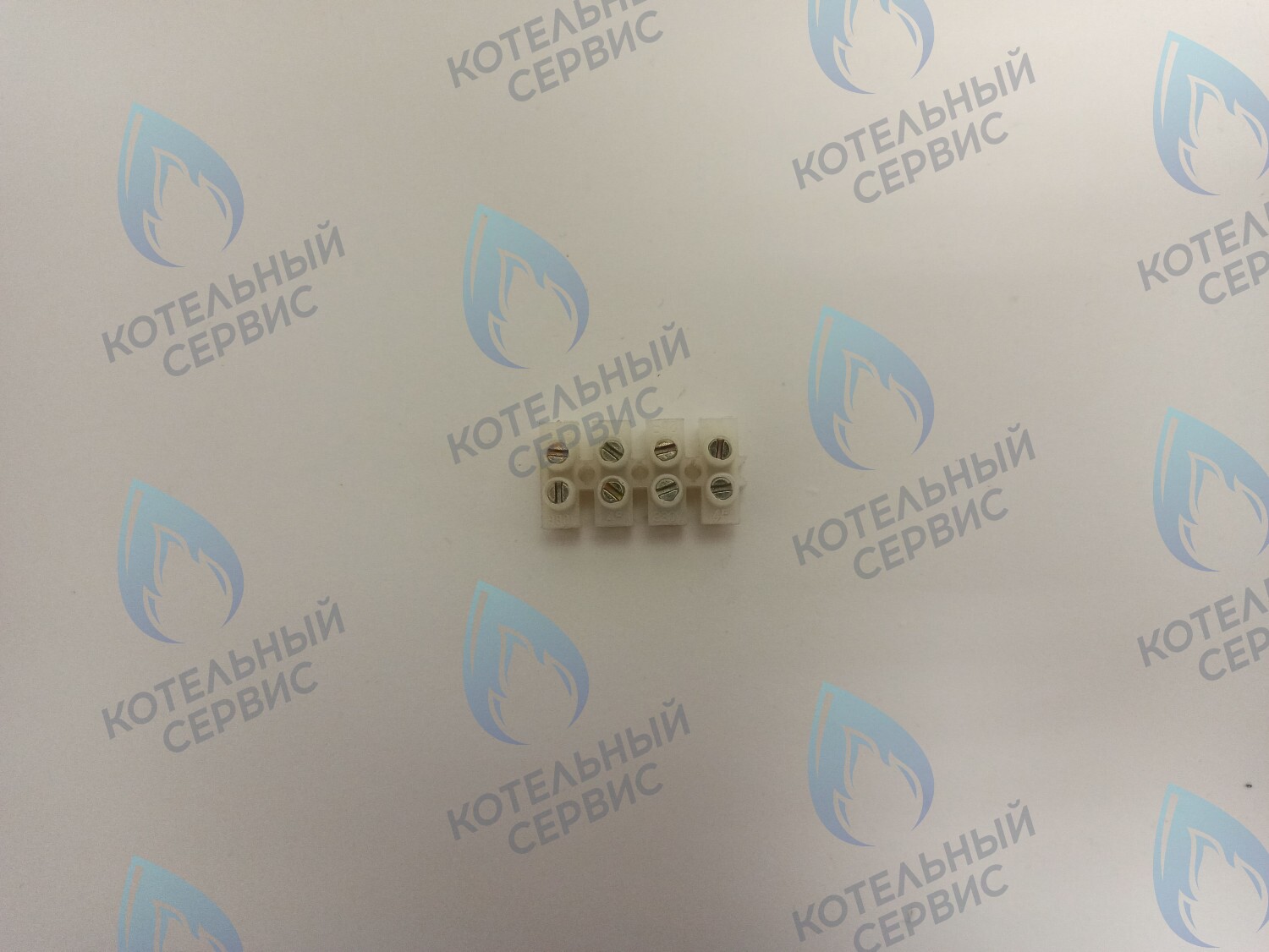 NCE 1101 4-элементная пластмассовая рядовая скобка ELECTROLUX в Орле