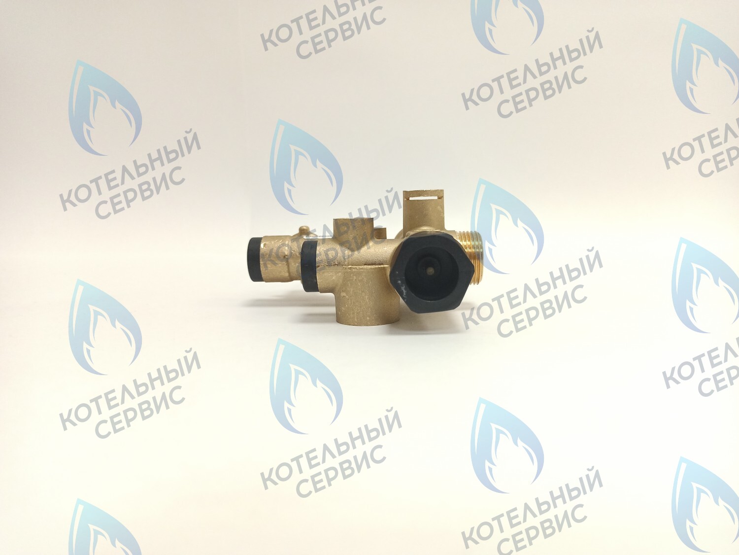 GGT016 Трехходовой клапан Viessmann Vitopend A1JB (7856970) в Орле