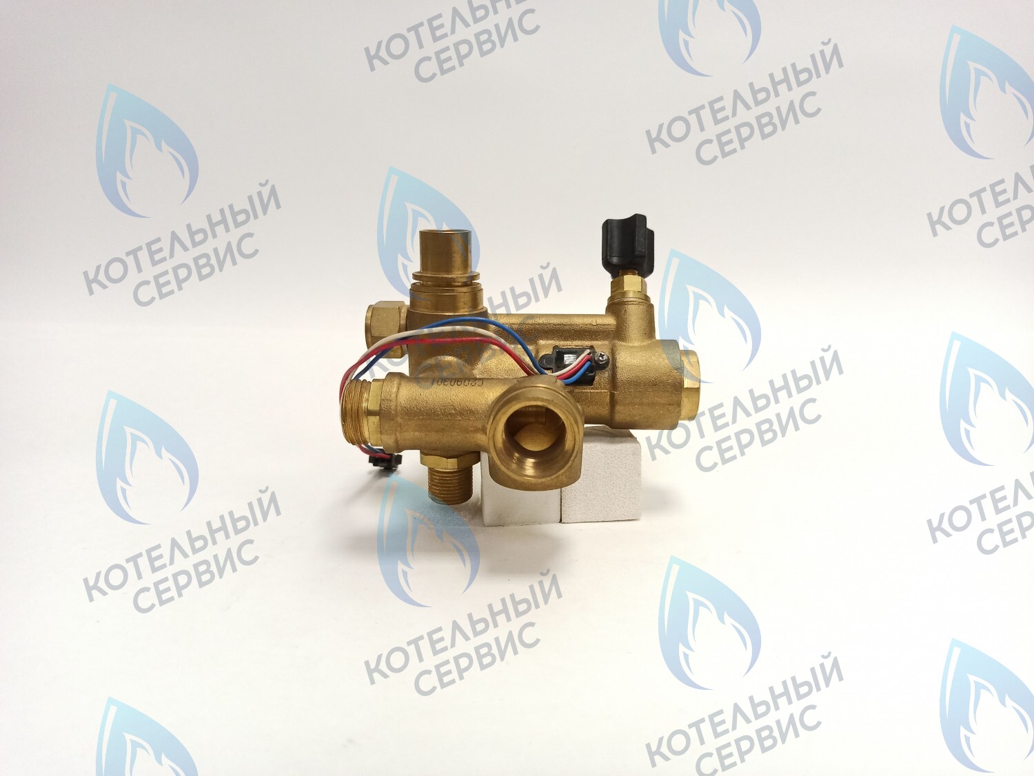 CB11030055 Блок гидравлический выходной 32кВт ELECTROLUX в Орле