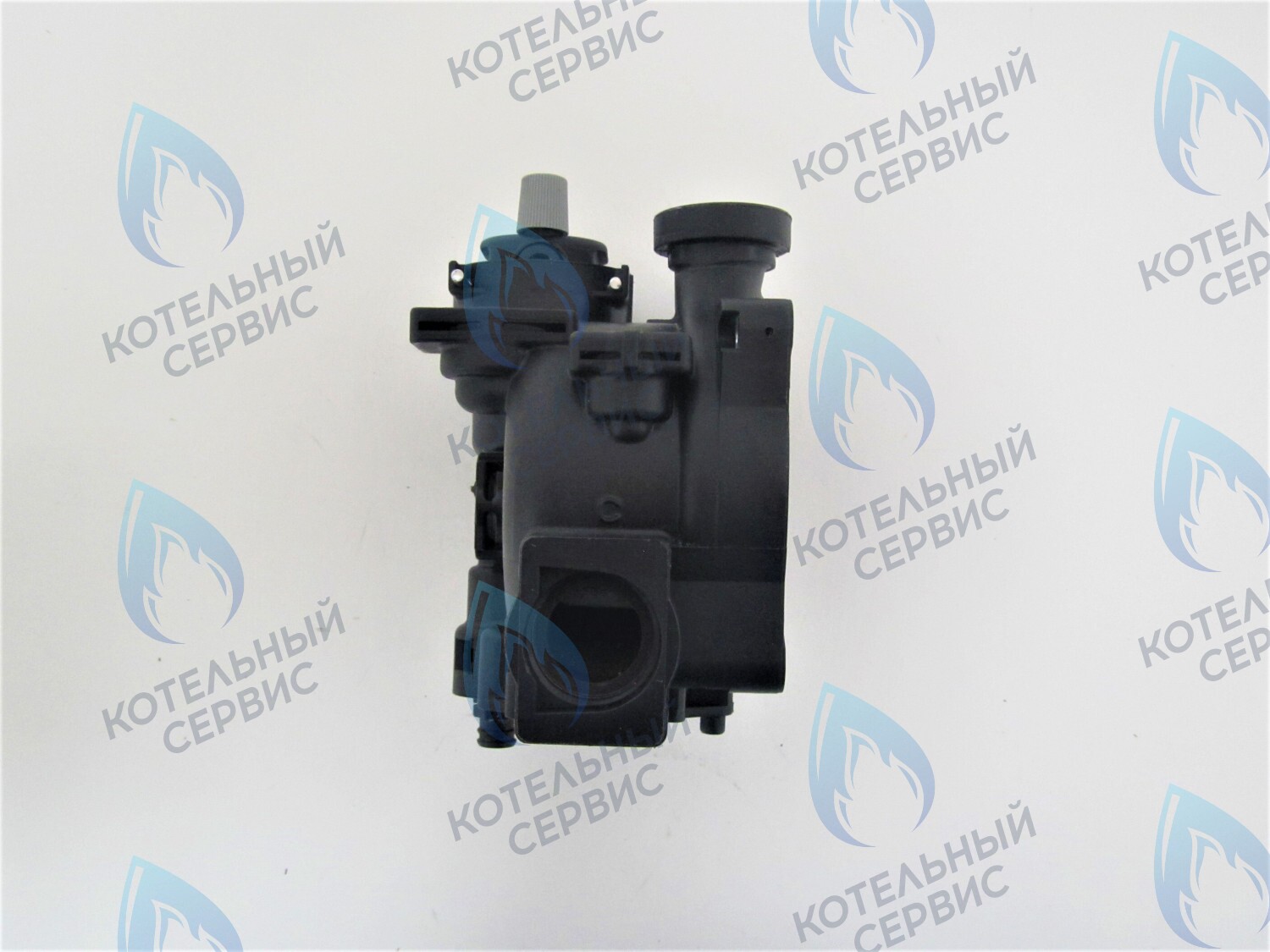 PMF01BW Улитка циркуляционного насоса (отверстие сзади, два справа сбоку) FERROLI под насос WILO (W21CW) в Орле