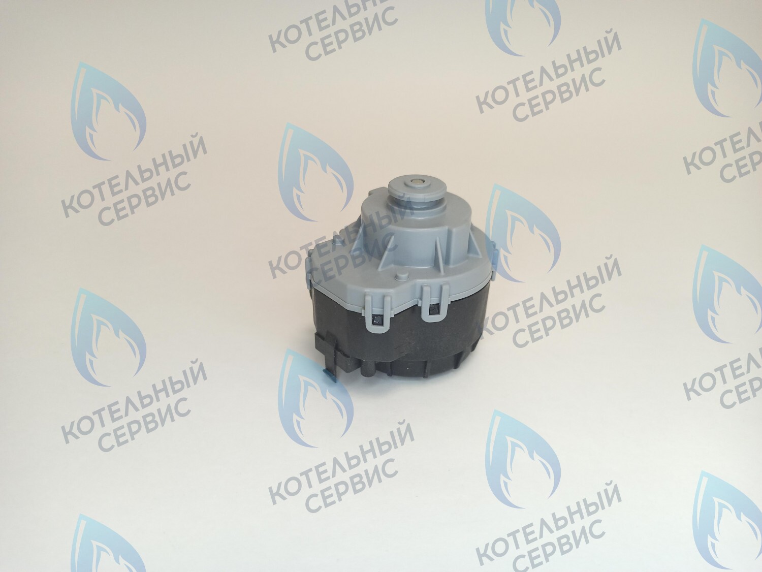 GM015 Сервопривод (мотор) трехходового клапана E.C.A. GELIOS PLUS (7006908425) в Орле