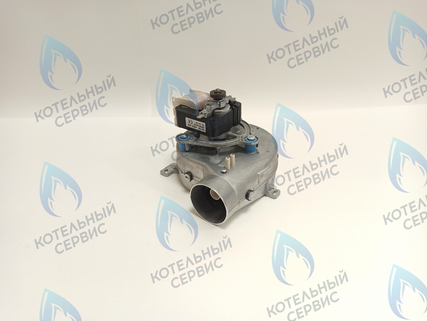 AF003-60W-F-02 Вентилятор 60W VIESSMANN VITOPEND 100 на котлы 24-30 кВт (7858291, 7829879) в Орле